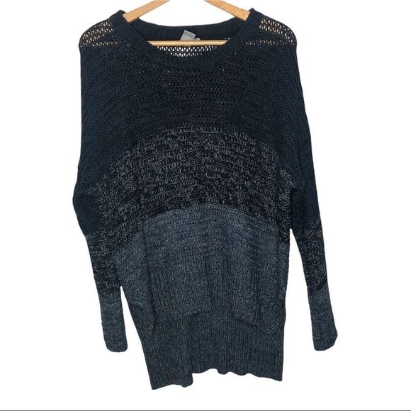 QUINN SWEATER Blue Ombre, Hi Lo, Long Sleeve Round Neck Pullover size M - Picture 2 of 5